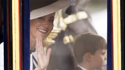 2024年6月15日,英國凱特王妃(Catherine Princess of Wales)出席倫敦市中心舉行的皇家閱兵儀式(Trooping the Colour),這是她接受腹部手術發現罹癌以來首次露面。(美聯社)