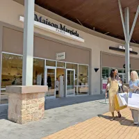 Easier Access to Korea's Leading Premium Outlets: Shinsegae Simon Expands Transportation and Services for International Visitors Easier Access to Korea's Leading Premium Outlets: Shinsegae Simon Expands Transportation and Services for International Visitors