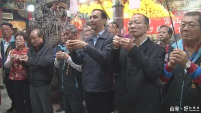 造福身障朋友 新北護山宮捐贈復康巴士