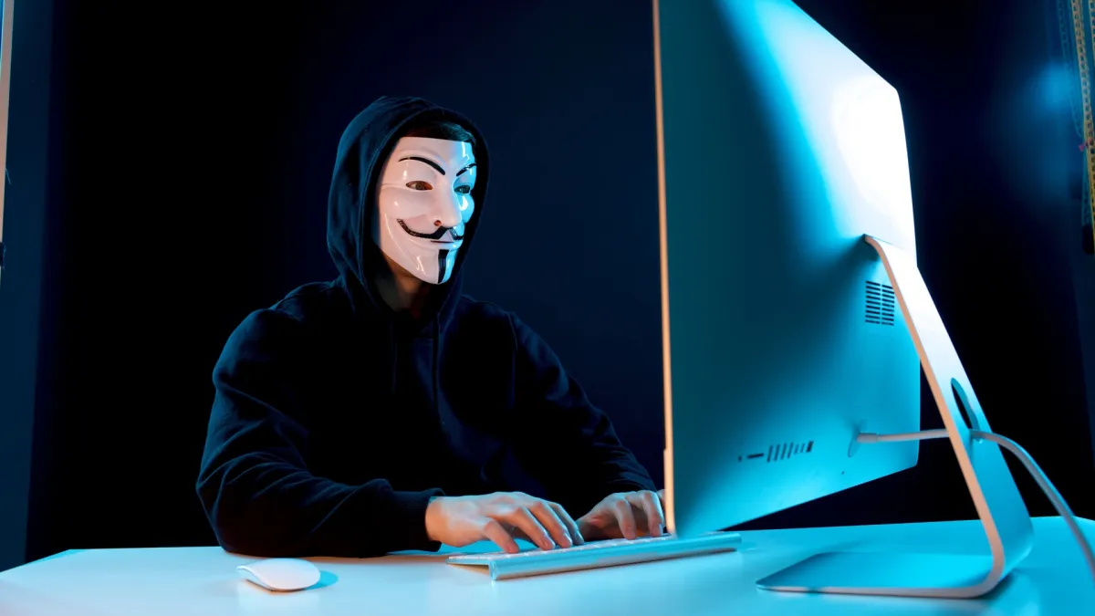 IBM指出,AI技術讓駭客從過去需時16小時才能製作一封精緻釣魚信件,如今只需5分鐘,攻擊成本下降,滲透成功率卻升高,成為企業資安的新壓力來源。示意圖,與新聞個案無關。(資料照,PhotoAC)