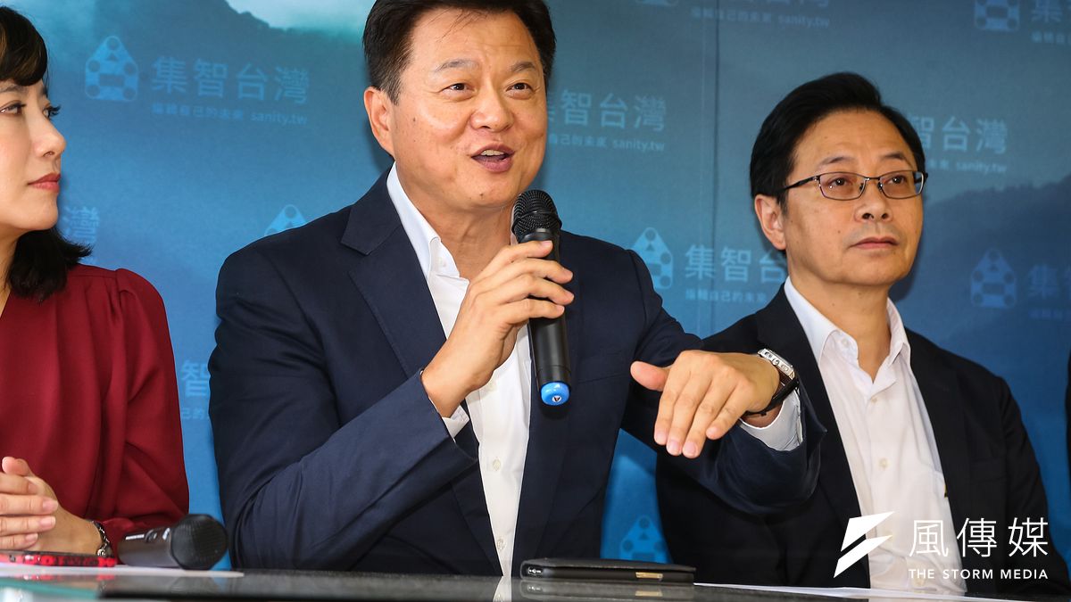 國民黨總統候選人韓國瑜競選副總幹事周錫瑋(見圖)26日表示,民進黨推行《反滲透法》,是為了引起社會恐共氛圍。(資料照,顏麟宇攝) 國民黨總統候選人韓國瑜競選副總幹事周錫瑋(見圖)26日表示,民進黨推行《反滲透法》,是為了引起社會恐共氛圍。(資料照,顏麟宇攝)