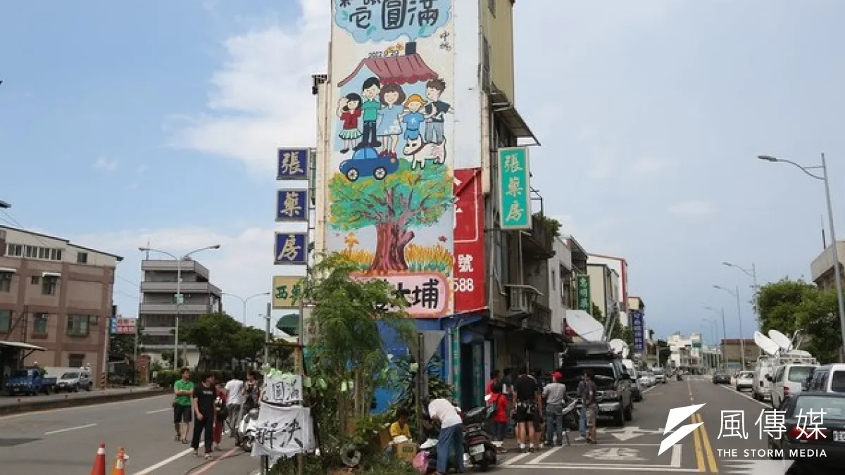 大埔張藥房等4戶控告內政部的官司雖然勝訴,但「返還土地」的請求卻遭法院駁回。(吳逸驊攝)