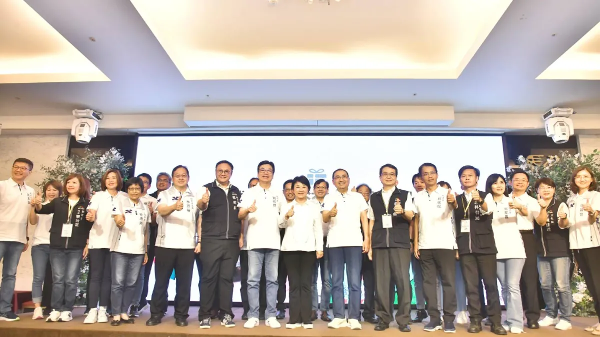 新北市政府今(28)日接待由盧秀燕市長率領之臺中市政府團隊至新北市進行城市交流活動。(圖/新北市新聞局提供)