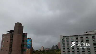 中央氣象局發布輕颱「閃電」海上警報,北部、東半部有雨。示意圖。(資料照,風傳媒)