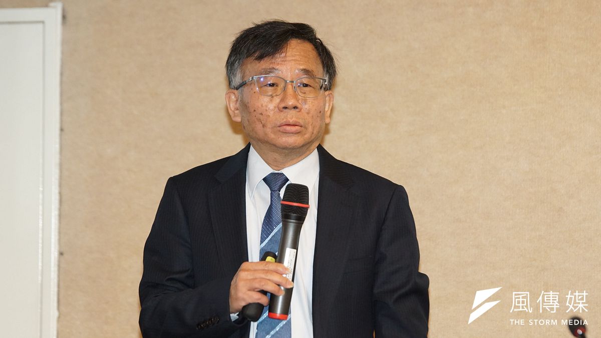 台大公衛學院副院長陳秀熙(見圖)表示,只要有效控制每周本土感染個案在20人以下,爆發社區感染的可能性極低。(資料照,盧逸峰攝) 台大公衛學院副院長陳秀熙(見圖)表示,只要有效控制每周本土感染個案在20人以下,爆發社區感染的可能性極低。(資料照,盧逸峰攝)