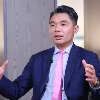 Jason Hsu, Senior Visiting Fellow at the Hudson Institute, warned that if the defense procurement bill passes in the KMT's version, it could affect how KMT Chairwoman Cheng Li-wun is received during future visits to the United States. (File p Jason Hsu, Senior Visiting Fellow at the Hudson Institute, warned that if the defense procurement bill passes in the KMT's version, it could affect how KMT Chairwoman Cheng Li-wun is received during future visits to the United States. (File p