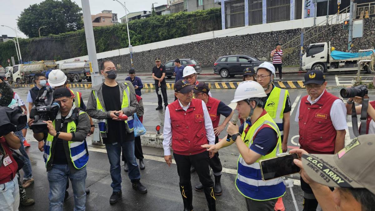 侯友宜率市府團隊視察風災後復原工作進度