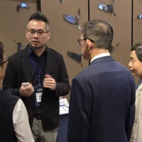 銘旺科技の戦略責任者が、病院や衛生局などの政府機関に対し、AIを活用したスマート医療輸送や高精度飛行監視システムの自社開発成果、市場展開について説明した。(写真/銘旺科技提供) 銘旺科技の戦略責任者が、病院や衛生局などの政府機関に対し、AIを活用したスマート医療輸送や高精度飛行監視システムの自社開発成果、市場展開について説明した。(写真/銘旺科技提供)