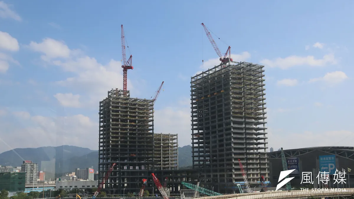 作者指出,某些區域房產價值的下跌是相對於公共資源的分配不均。(資料照,林瑞慶攝)