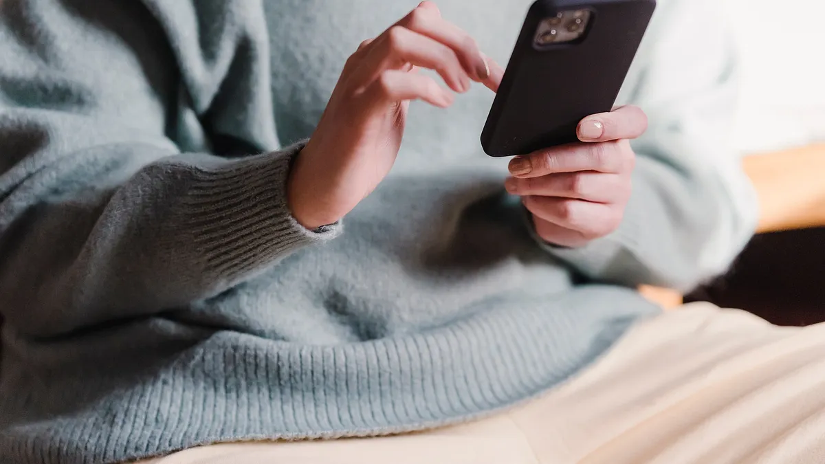 網路交友認識的對象,約出來見面前,從小細節就能判斷他是不是正常人!(示意圖/取自Pexels) 網路交友認識的對象,約出來見面前,從小細節就能判斷他是不是正常人!(示意圖/取自Pexels)