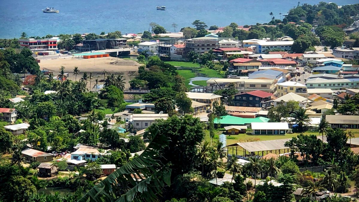 南太平洋島國所羅門群島吹皺也春水、挑動強權間的神經。圖為其首都荷尼阿拉的濱海風光。(資料照片,美聯社) 南太平洋島國所羅門群島吹皺也春水、挑動強權間的神經。圖為其首都荷尼阿拉的濱海風光。(資料照片,美聯社)