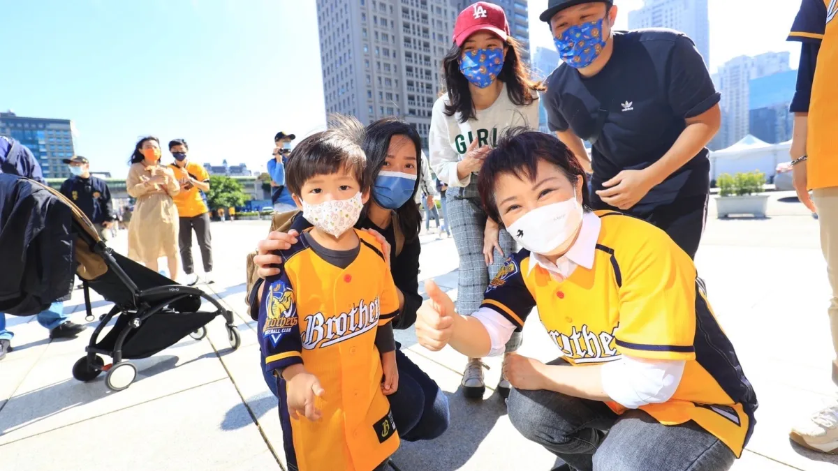 根據網路媒體13日發布後蔡英文時期台灣十大政治領袖調查,盧秀燕為十大中唯一的女性政治人物,顯示盧秀燕已具有一定程度的人氣與看好度。(圖/台中市政府)
