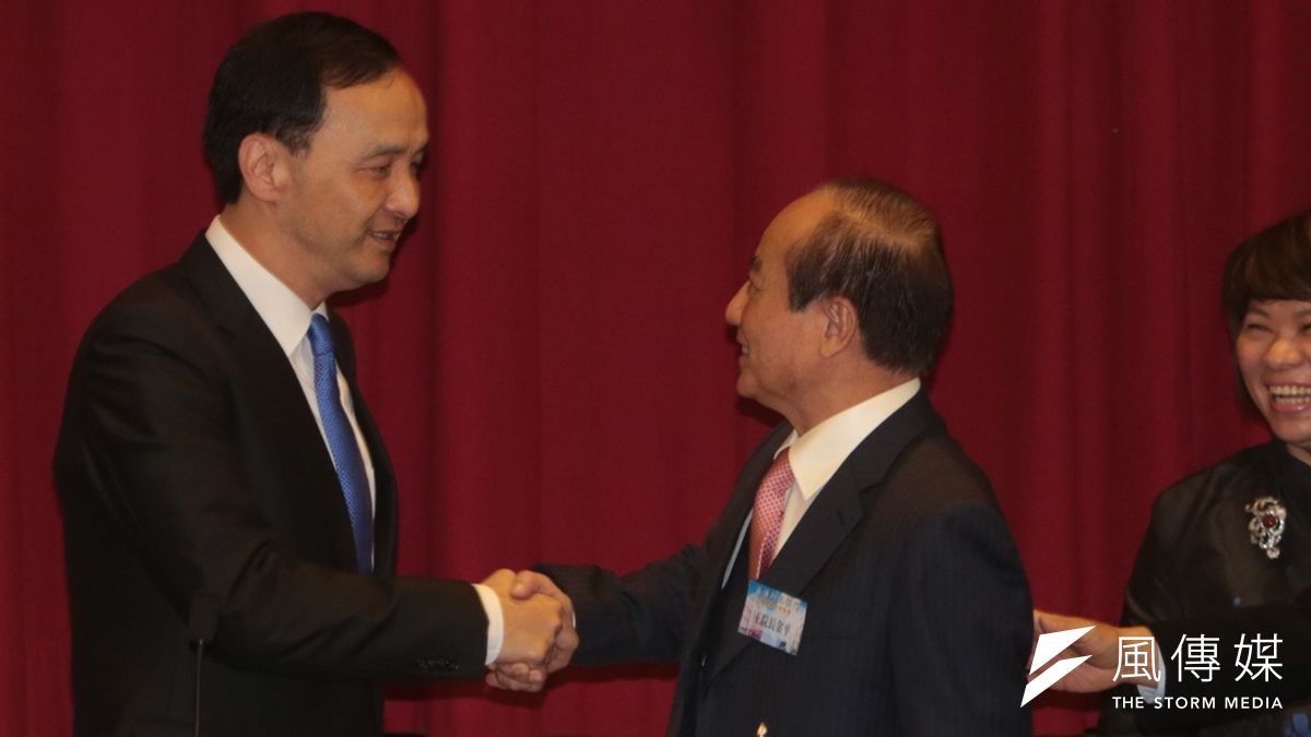 基層力拱「朱王配」或「王朱配」,但目前雙方尚未進入實質討論階段。(資料照,余志偉攝) 基層力拱「朱王配」或「王朱配」,但目前雙方尚未進入實質討論階段。(資料照,余志偉攝)