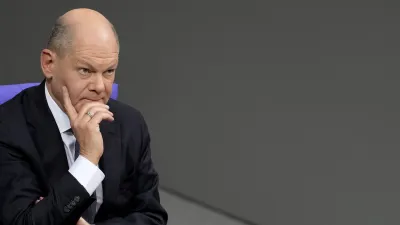 2024年12月16日,德國總理蕭爾茨(Olaf Scholz)出席德國聯邦議院全體會議。(美聯社)