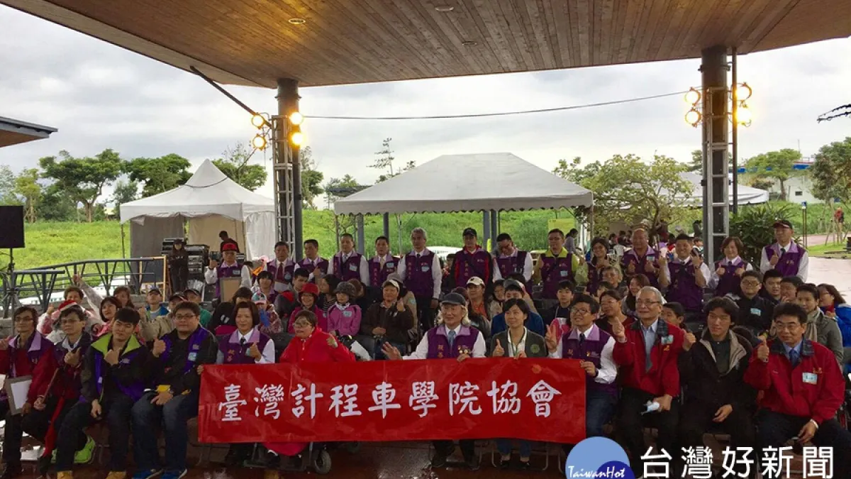 身心障礙家庭一起趣綠博 親善司機貼心來帶路