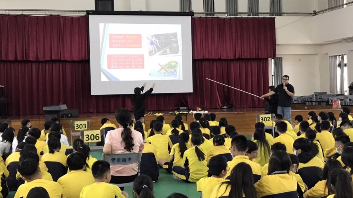 臺中市政府教育局積極宣導防溺 同時加強學生游泳訓練提升水中求生技能