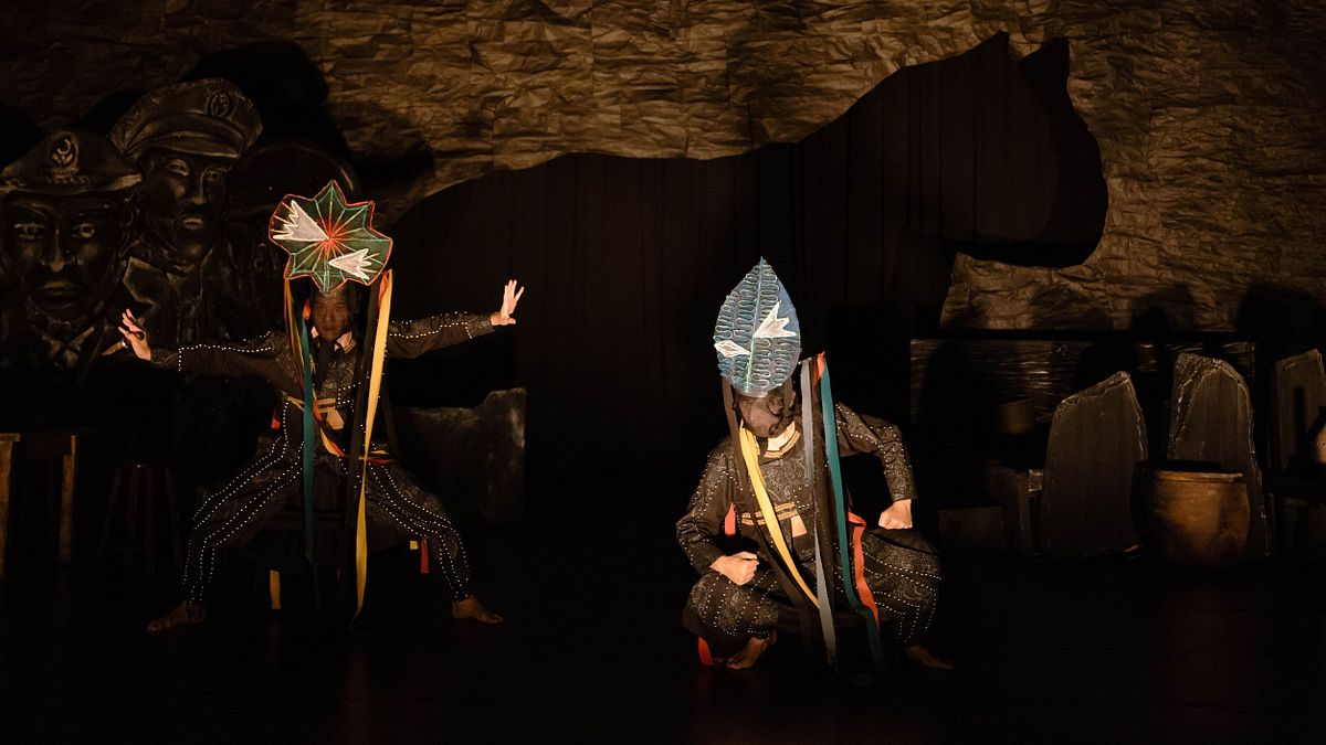 曉劇場與屏東縣府文化處合作推出《戰士,乾杯!》,獲得上千觀眾好評推薦。(圖/屏東縣政府文化處提供) 曉劇場與屏東縣府文化處合作推出《戰士,乾杯!》,獲得上千觀眾好評推薦。(圖/屏東縣政府文化處提供)