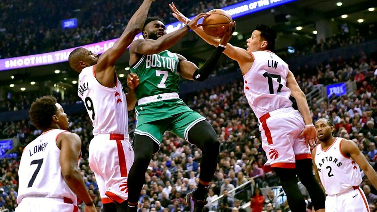 林書豪先盛後衰拿8分,暴龍仍大勝塞爾提克。 (美聯社) 林書豪先盛後衰拿8分,暴龍仍大勝塞爾提克。 (美聯社)