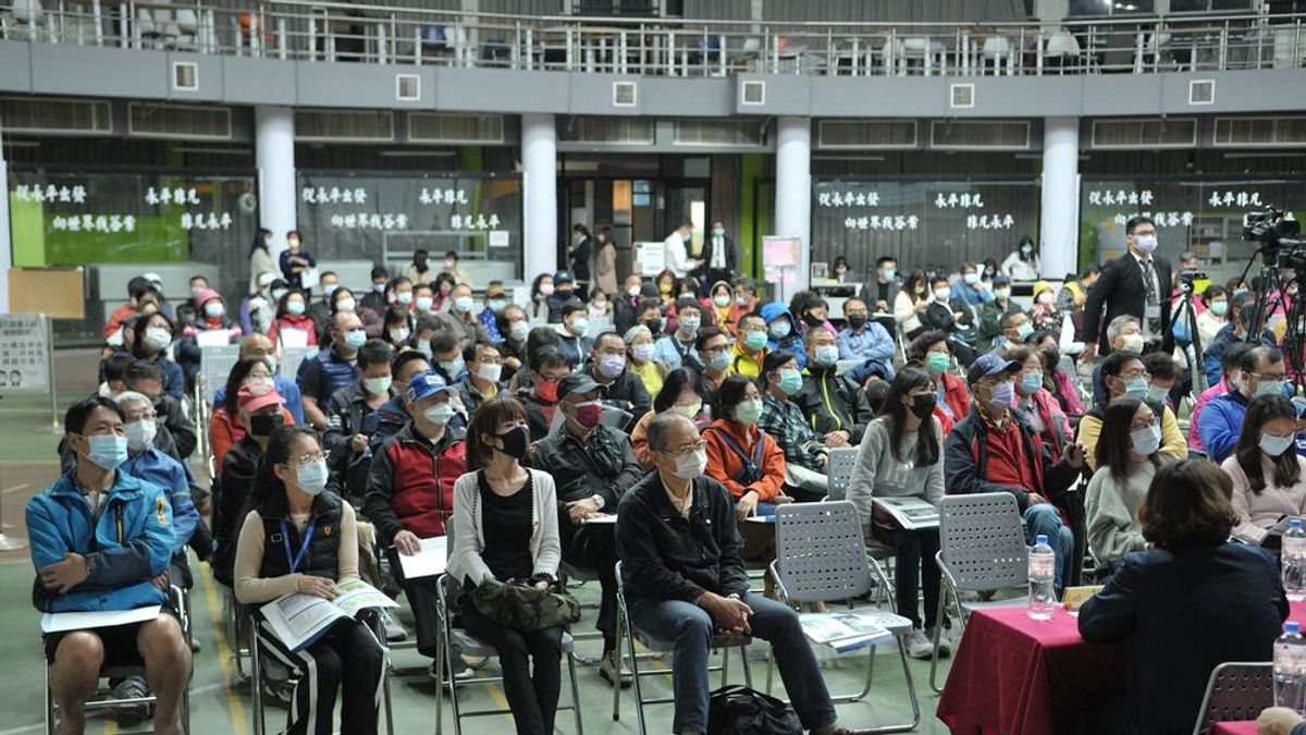 首場更新說明會,吸引逾240位住戶踴躍參加。(圖/新北市住宅及都市更新中心提供) 首場更新說明會,吸引逾240位住戶踴躍參加。(圖/新北市住宅及都市更新中心提供)