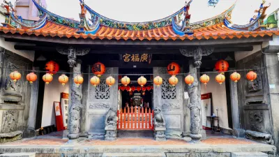 國定古蹟新莊廣福宮是二部曲「小蘭與新一穿梭百年古蹟」的解謎地點之一。(圖/新北市政府)