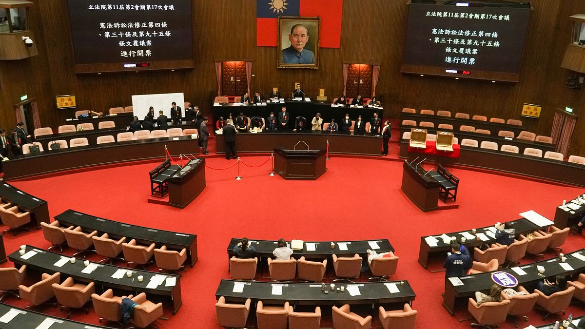 立法院朝野近來為總預算案激烈交鋒。(資料照,蔡親傑攝) 立法院朝野近來為總預算案激烈交鋒。(資料照,蔡親傑攝)