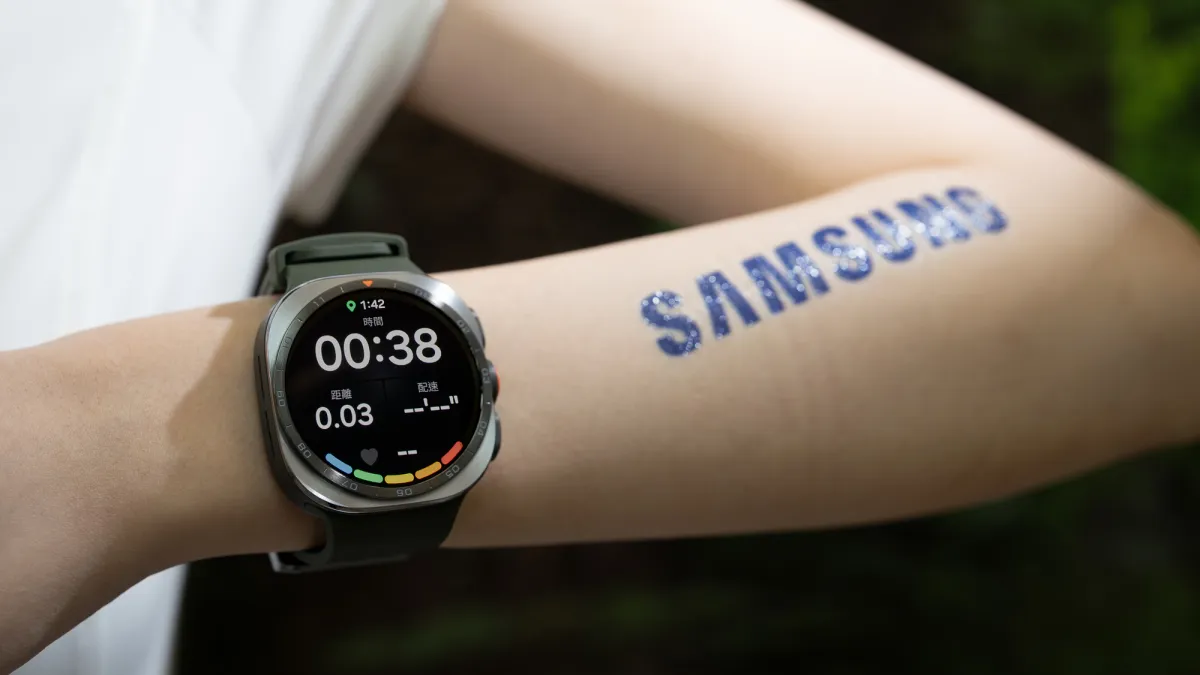 Galaxy Watch Ultra2全新越野跑功能,幫助跑者於山林間奔跑、探索大自然時安全地突破極限。(三星提供)
