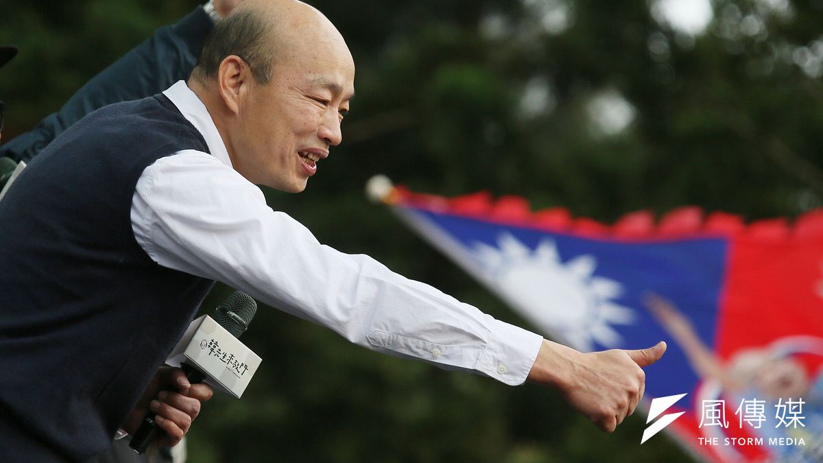 前高雄市市長韓國瑜2日舉行新書見面會,現場湧入大批支持者,政治動態動見觀瞻。(資料照,柯承惠攝) 前高雄市市長韓國瑜2日舉行新書見面會,現場湧入大批支持者,政治動態動見觀瞻。(資料照,柯承惠攝)