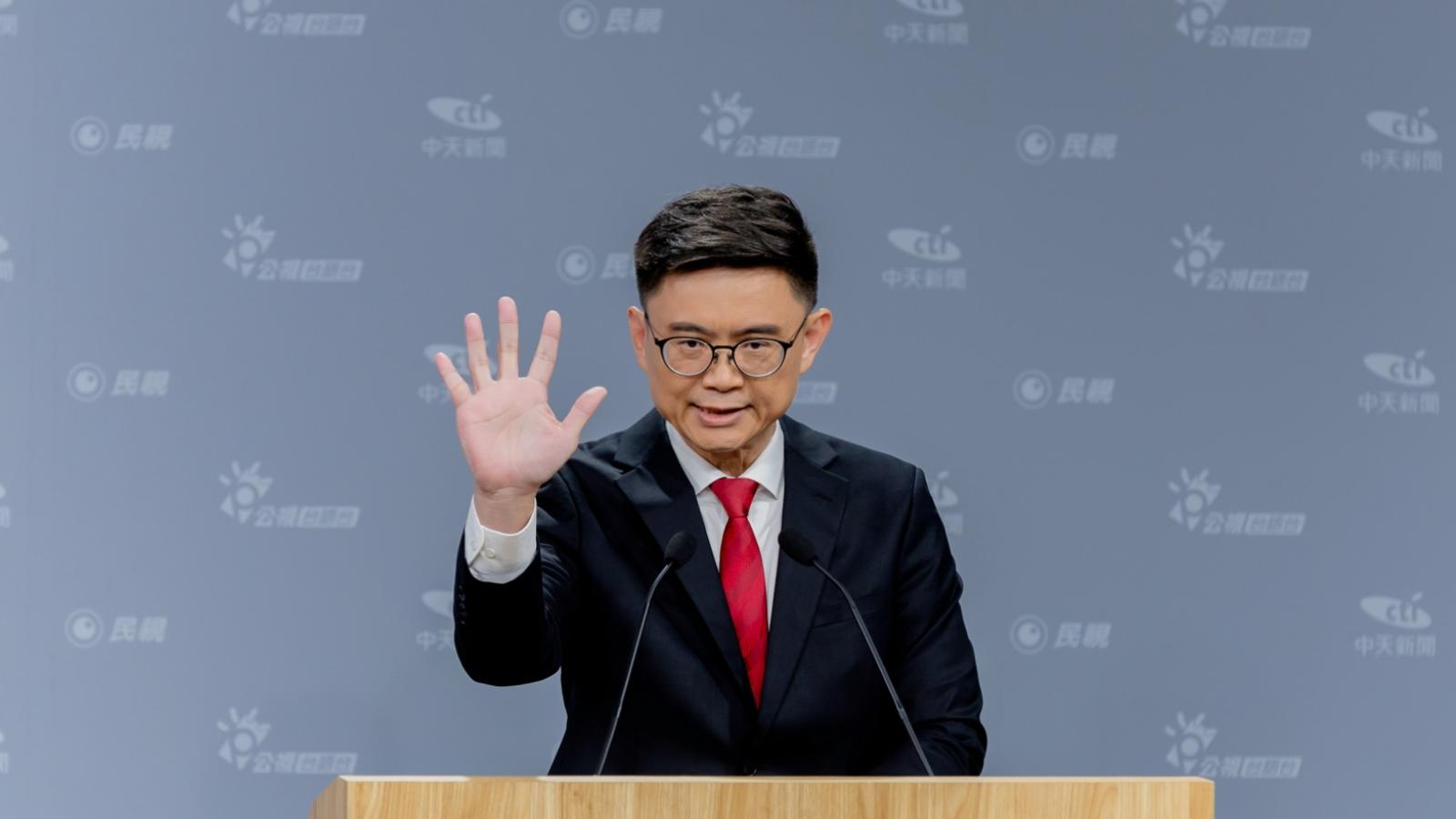 高雄市長辯論》賴瑞隆批柯志恩「只有黨意」:台北吃滿漢大餐,高雄只分到白粥