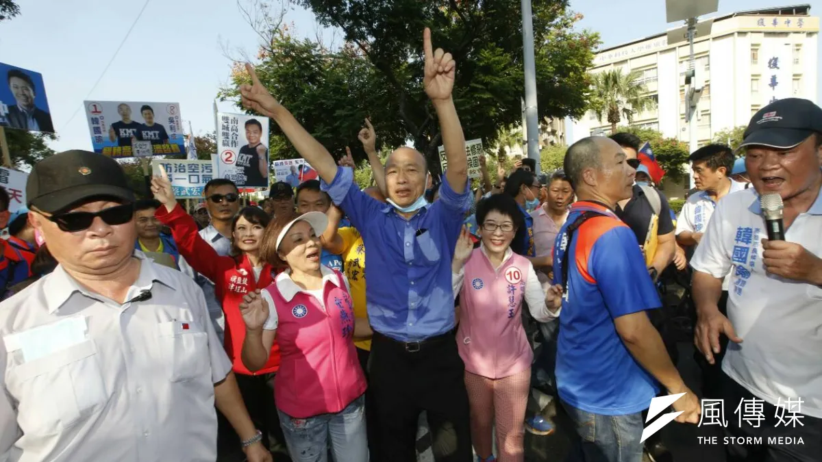 勞工與失衡的能源政策,是蔡政府兩大敗筆。圖為九合一選舉前,高雄反空汙大遊行。國民黨高雄市長候選人韓國瑜。(新新聞郭晉瑋攝)