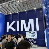 Moonshot AI has unveiled its new large language model Kimi K3, featuring 2.8 trillion parameters and support for a context length of one million tokens, making it the world's largest open-source model by parameter count. (CNA) Moonshot AI has unveiled its new large language model Kimi K3, featuring 2.8 trillion parameters and support for a context length of one million tokens, making it the world's largest open-source model by parameter count. (CNA)