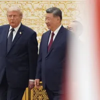 美國總統川普(左)5月訪問北京,與習近平一同參觀天壇。(美聯社) 美國總統川普(左)5月訪問北京,與習近平一同參觀天壇。(美聯社)