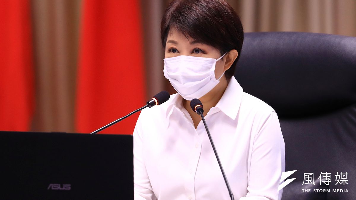 盧市長在市政會議說她陸續接獲許多藝文團隊肯定市府紓困措施快速、周到,其他縣市紛紛希望借鏡。(圖/台中市政府提供) 盧市長在市政會議說她陸續接獲許多藝文團隊肯定市府紓困措施快速、周到,其他縣市紛紛希望借鏡。(圖/台中市政府提供)