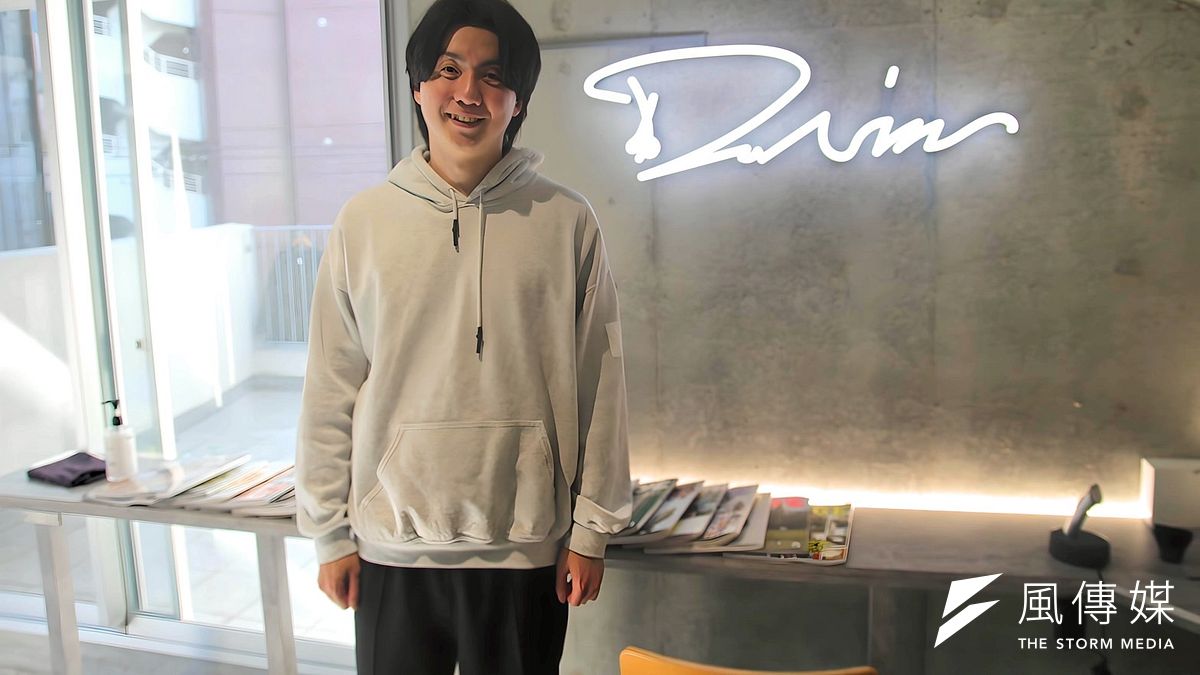 來自台中的涼平在日本開設自己的美髮沙龍「Davin中目黑」。(黃信維攝) 來自台中的涼平在日本開設自己的美髮沙龍「Davin中目黑」。(黃信維攝)