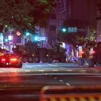 台湾軍の「漢光42号」実動演習で、頼清徳総統の護衛を担う万鈞車隊。(顔麟宇撮影) 台湾軍の「漢光42号」実動演習で、頼清徳総統の護衛を担う万鈞車隊。(顔麟宇撮影)