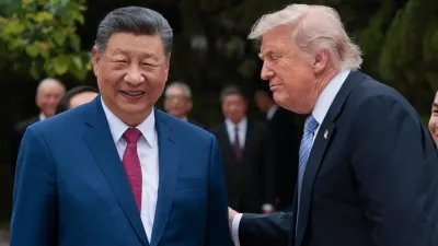 川普說習近平一整晚都在談台灣,直接問如果攻台,美國會不會防衛,但他回以「這個問題我不會回答」。(美聯社)