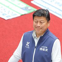 国民党団の総召集人で「花蓮の王」と呼ばれる傅崐萁氏は、リコールの要注意リストに名を連ね、緊迫する状況の中で自ら花蓮に戻る必要があった。(写真/顏麟宇撮影) 国民党団の総召集人で「花蓮の王」と呼ばれる傅崐萁氏は、リコールの要注意リストに名を連ね、緊迫する状況の中で自ら花蓮に戻る必要があった。(写真/顏麟宇撮影)