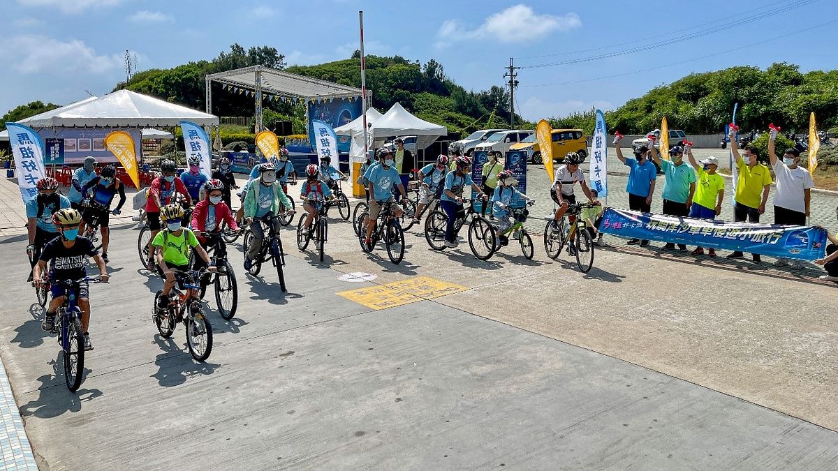 玩騎津沙單車慢遊小旅行活動。(圖/馬祖國家風景區管理處提供) 玩騎津沙單車慢遊小旅行活動。(圖/馬祖國家風景區管理處提供)