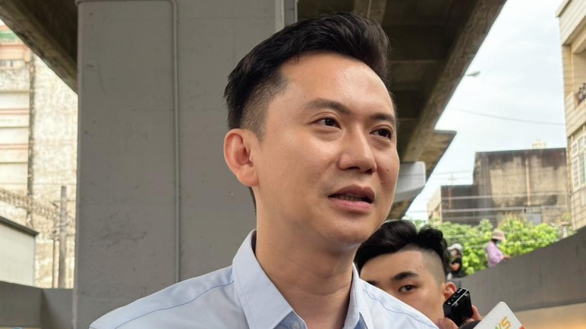 「國民黨老縣長」父親會挺綠營兒子?鄭朝方親曝家庭關係:我們風格完全不同