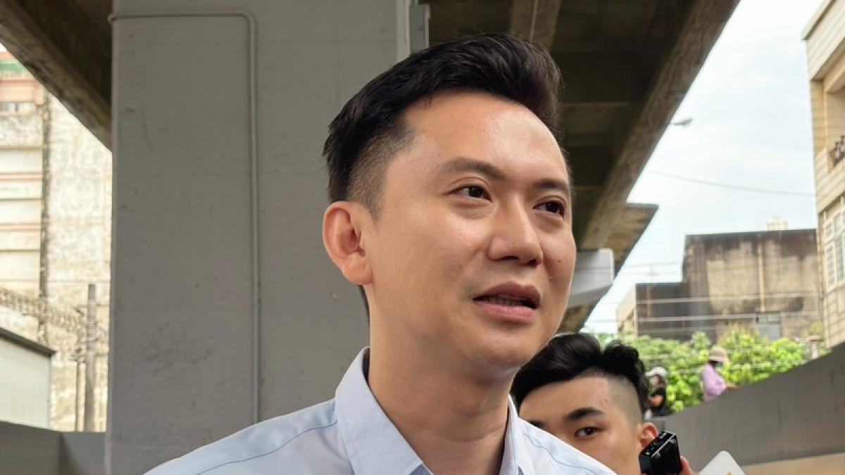 點頭了!傳綠營本周徵召鄭朝方戰竹縣 黃揚明對比昔猶豫態度:推拖拉大戲終於落幕