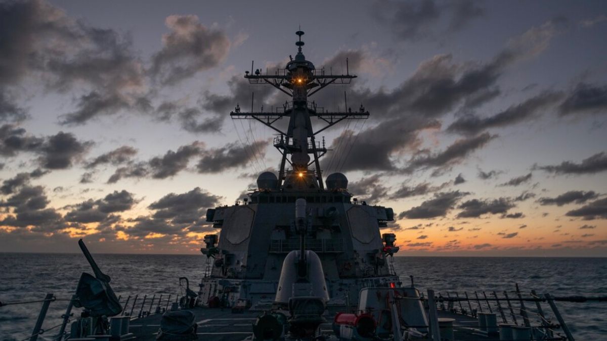 圖為在台灣海峽執行巡弋任務的美軍貝瑞號驅逐艦(USS Barry DDG-52)。(美國海軍官網) 圖為在台灣海峽執行巡弋任務的美軍貝瑞號驅逐艦(USS Barry DDG-52)。(美國海軍官網)