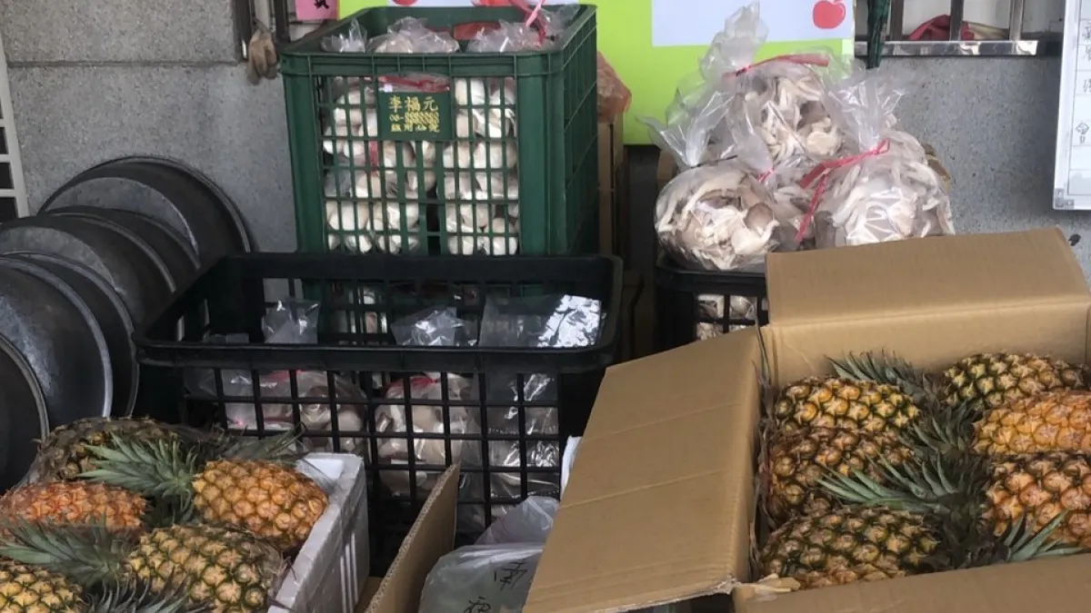 彰化縣政府結合企業輔導專業團隊,推動農村社區農產品直銷都市社區,建構社區互助體系。(圖/彰化縣政府提供)