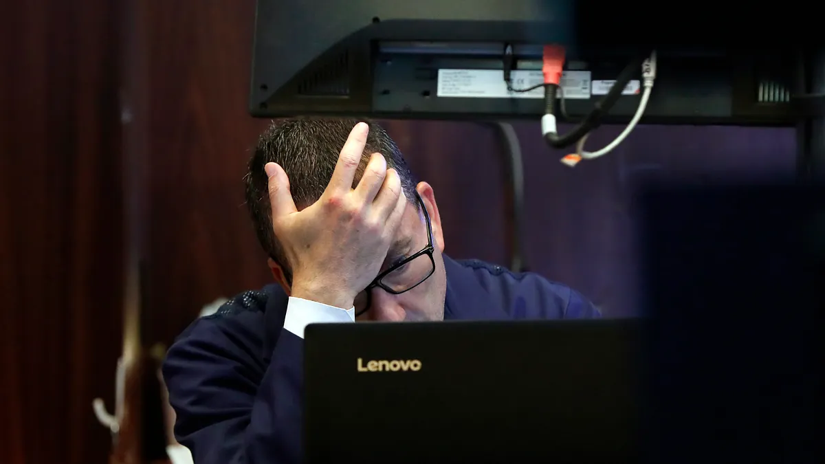 2020年當地時間1月27日,美股因武漢肺炎疫情加劇延燒而重挫(AP) 2020年當地時間1月27日,美股因武漢肺炎疫情加劇延燒而重挫(AP)