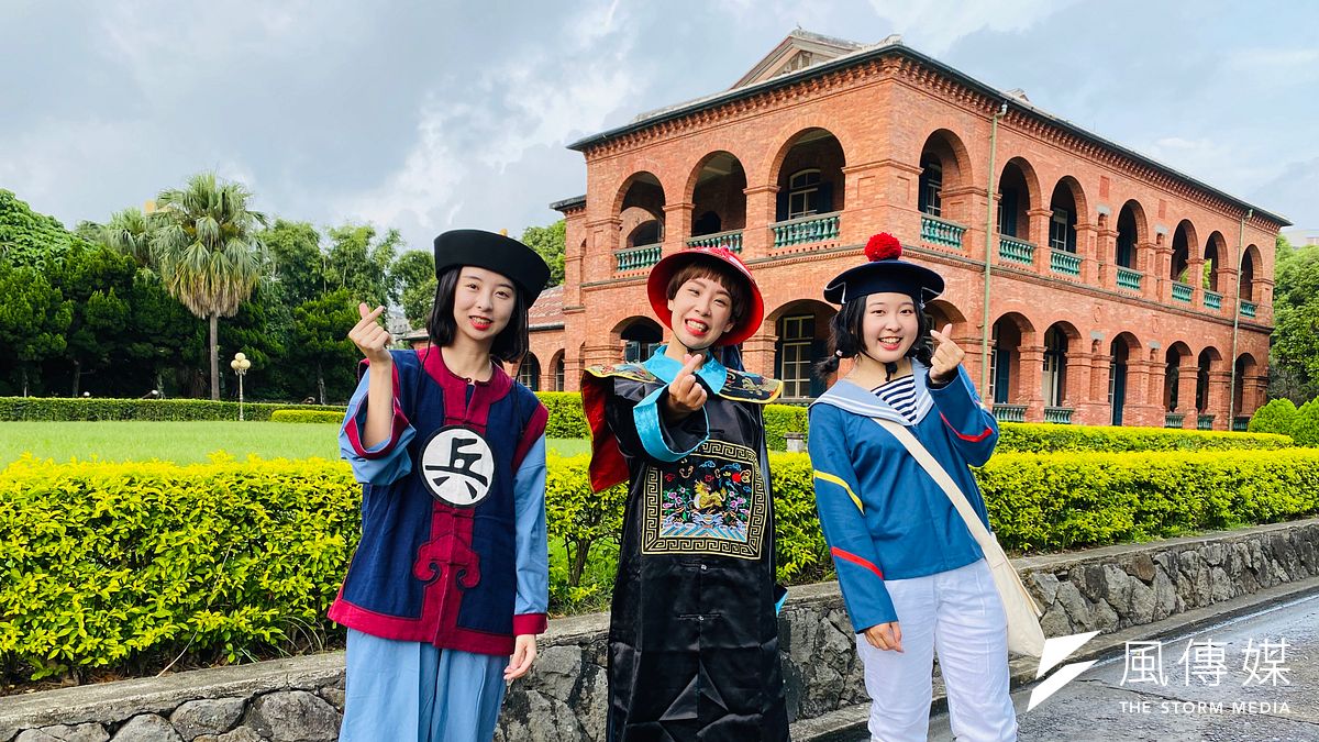 淡水古蹟博物館免費報名的古蹟日活動,特別安排清軍和法軍穿越時空,陪著大家一起「走歷史」。(圖/新北市淡水古蹟博物館提供) 淡水古蹟博物館免費報名的古蹟日活動,特別安排清軍和法軍穿越時空,陪著大家一起「走歷史」。(圖/新北市淡水古蹟博物館提供)