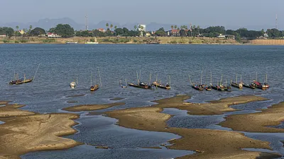 中國在瀾滄江上游建造11座水壩攔截水源,造成下游湄公河流域水位和漁獲量大降。(美聯社)