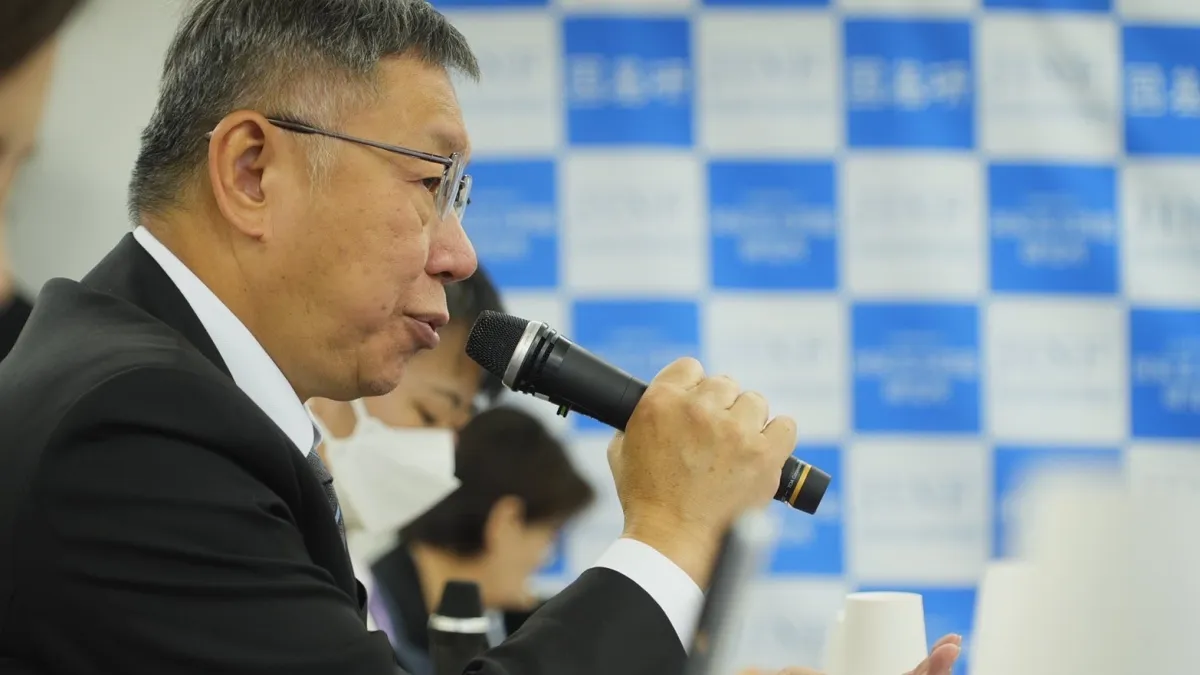 民眾黨主席柯文哲訪日「成果豐碩」,圖為柯文哲拜會「國家基本問題研究所」 。(民眾黨提供)