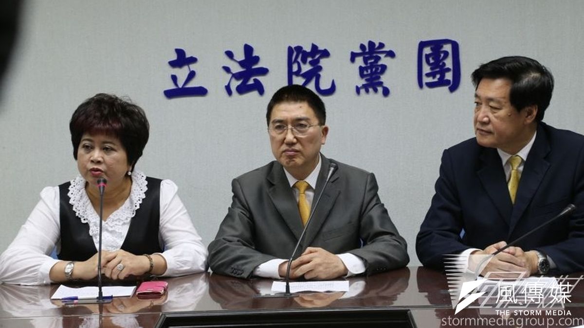 立法院長王金平出招,國民黨立院黨團意見分歧,為凝聚共識,馬英九總統與行政院長江宜樺都將出席7日黨團大會。(吳逸驊攝) 立法院長王金平出招,國民黨立院黨團意見分歧,為凝聚共識,馬英九總統與行政院長江宜樺都將出席7日黨團大會。(吳逸驊攝)