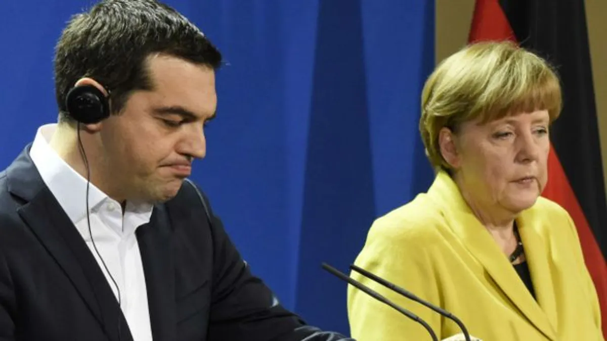希臘與債權國又玩膽小鬼遊戲,這次會不會意外對撞?圖左為希臘總理齊普拉斯,右為希臘最大債權國德國總理梅克爾。(資料照片)