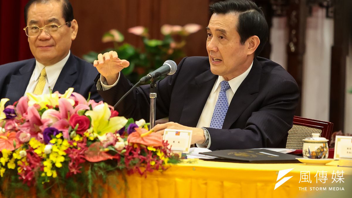 馬英九總統13日下午舉行中外記者會,說明馬習會成果。(顏麟宇攝) 馬英九總統13日下午舉行中外記者會,說明馬習會成果。(顏麟宇攝)