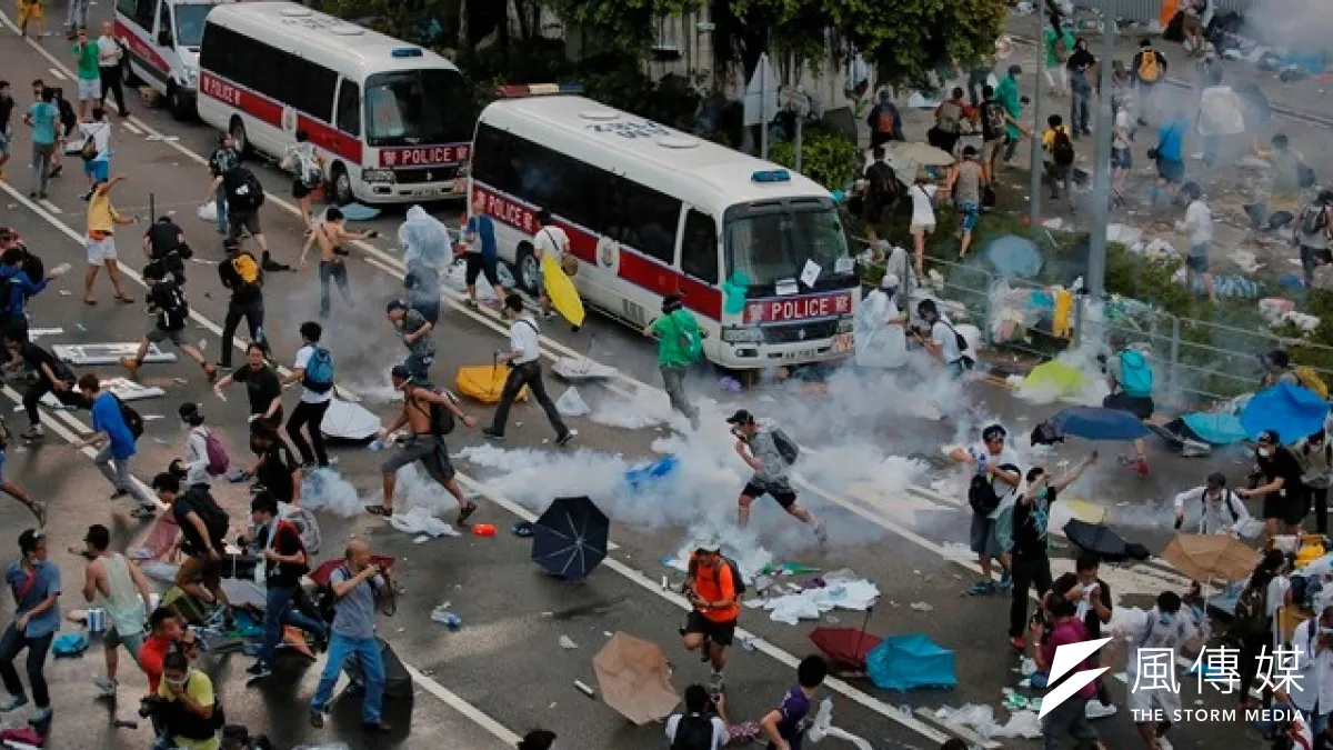 針對香港民眾爭取普選的「和平佔中」行動,香港警方採取強制驅離手段,引發多起衝突,陸委會對事態發展表示遺憾。