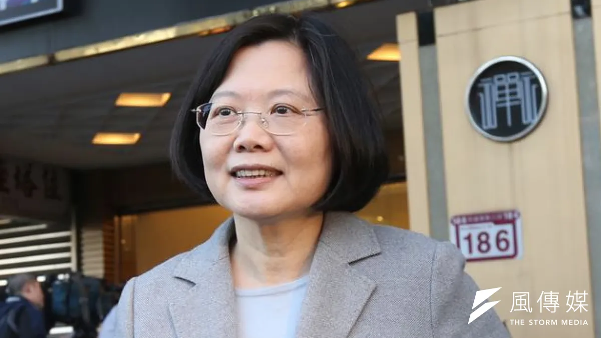 民進黨台北市提名小組建議名單未包括柯文哲,該黨前主席蔡英文呼籲再給柯文哲整合機會。(吳逸驊攝)